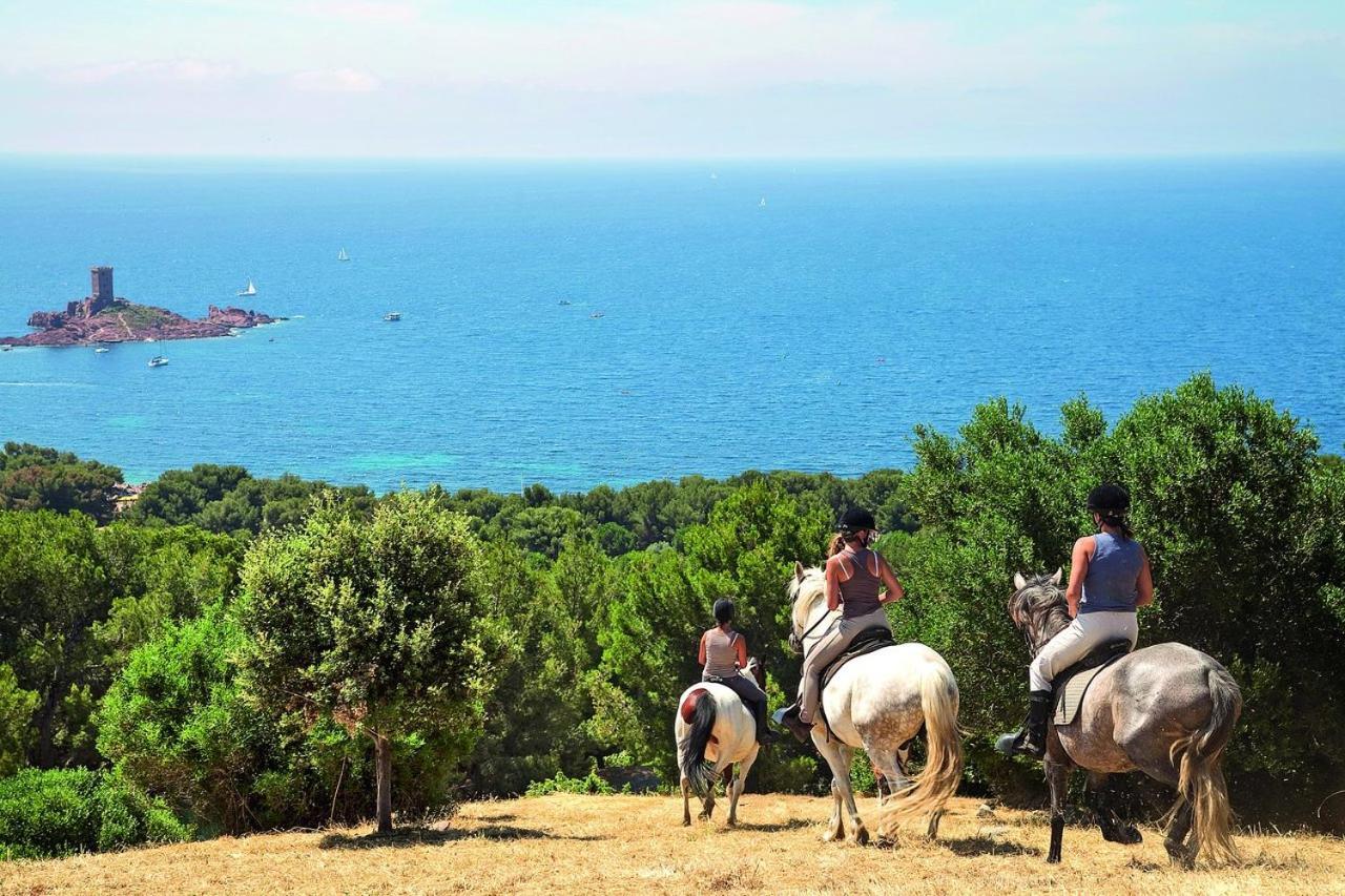 Cap Esterel Mer Sport Et Nature, Dans Village Pierres Et Vacances Saint-Raphael  Bagian luar foto
