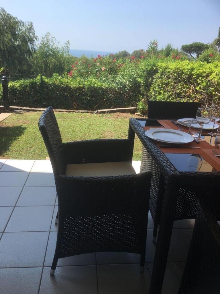 Cap Esterel Mer Sport Et Nature, Dans Village Pierres Et Vacances Saint-Raphael  Ruang foto