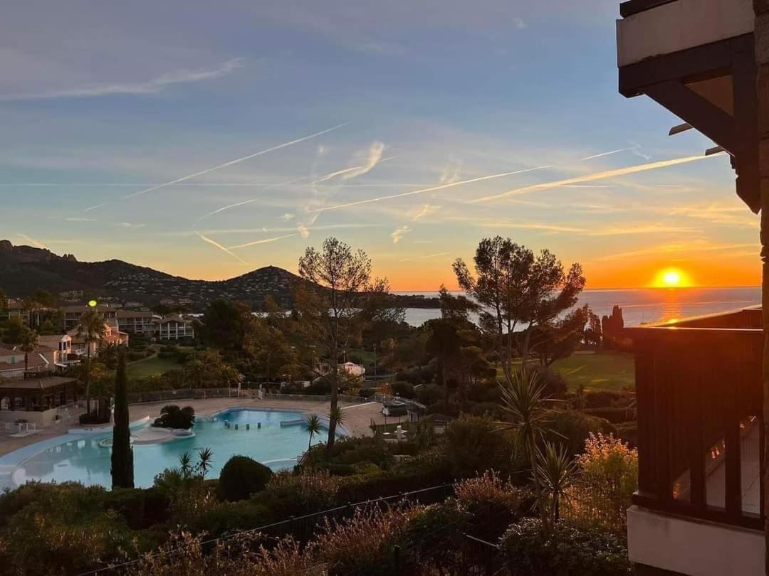 Cap Esterel Mer Sport Et Nature, Dans Village Pierres Et Vacances Saint-Raphael  Bagian luar foto